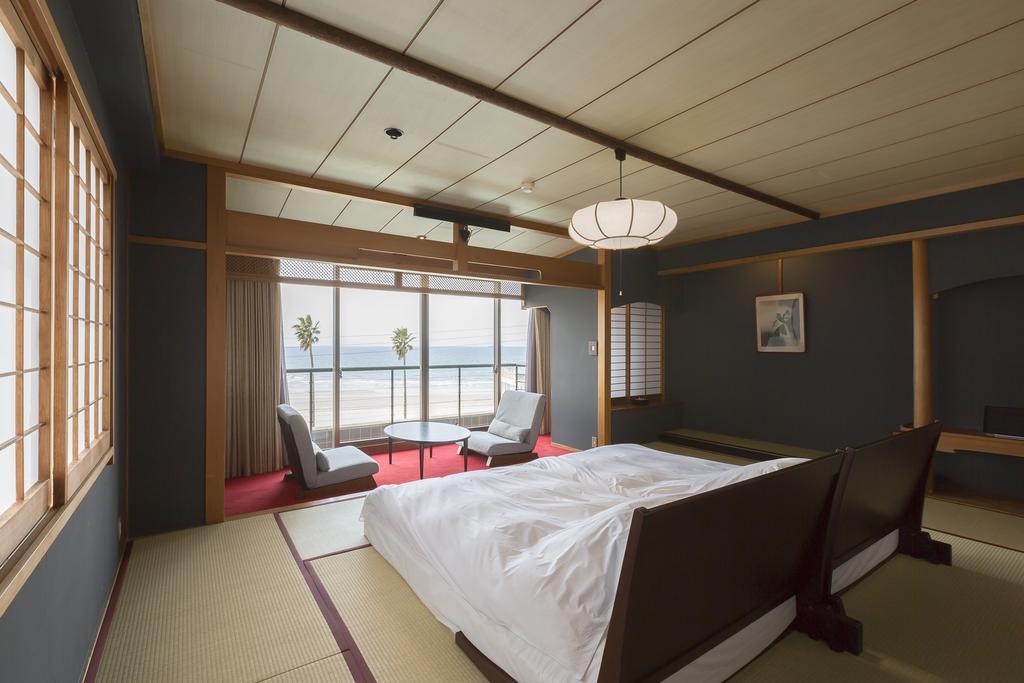 Wakamatsu Chita Hot Spring Resort Minamichita Extérieur photo